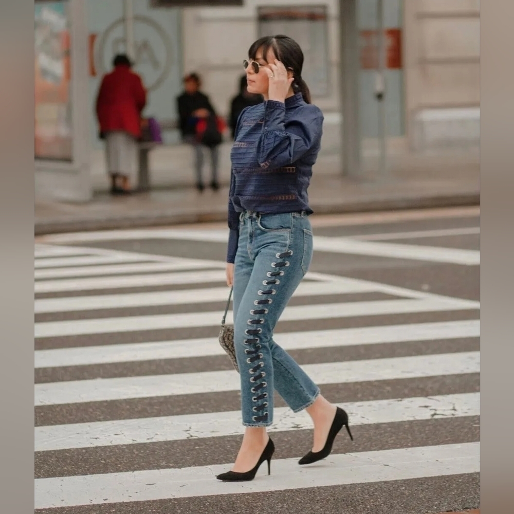 veronica Beard High Rise Ines Girlfriend Lace Up Jeans Size 25 NWT - Picture 3 of 15